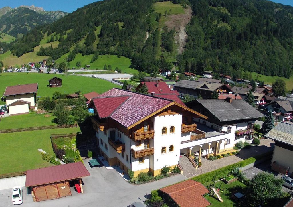 Landhaus & Appartementhaus Haussteiner Dorfgastein Exterior foto